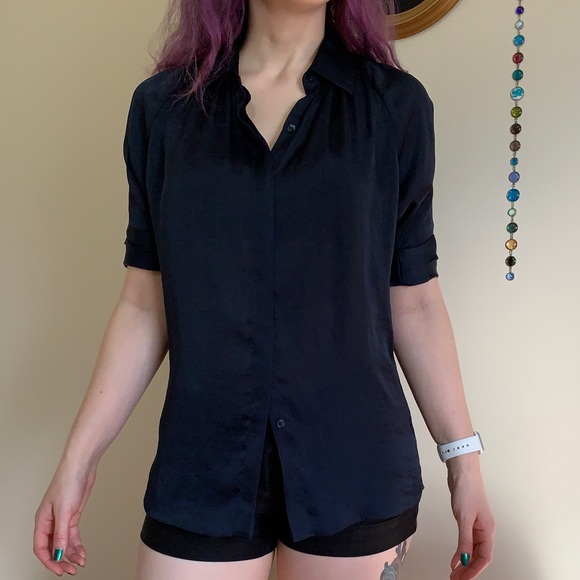 Club Monaco navy blouse - Picture 2 of 5